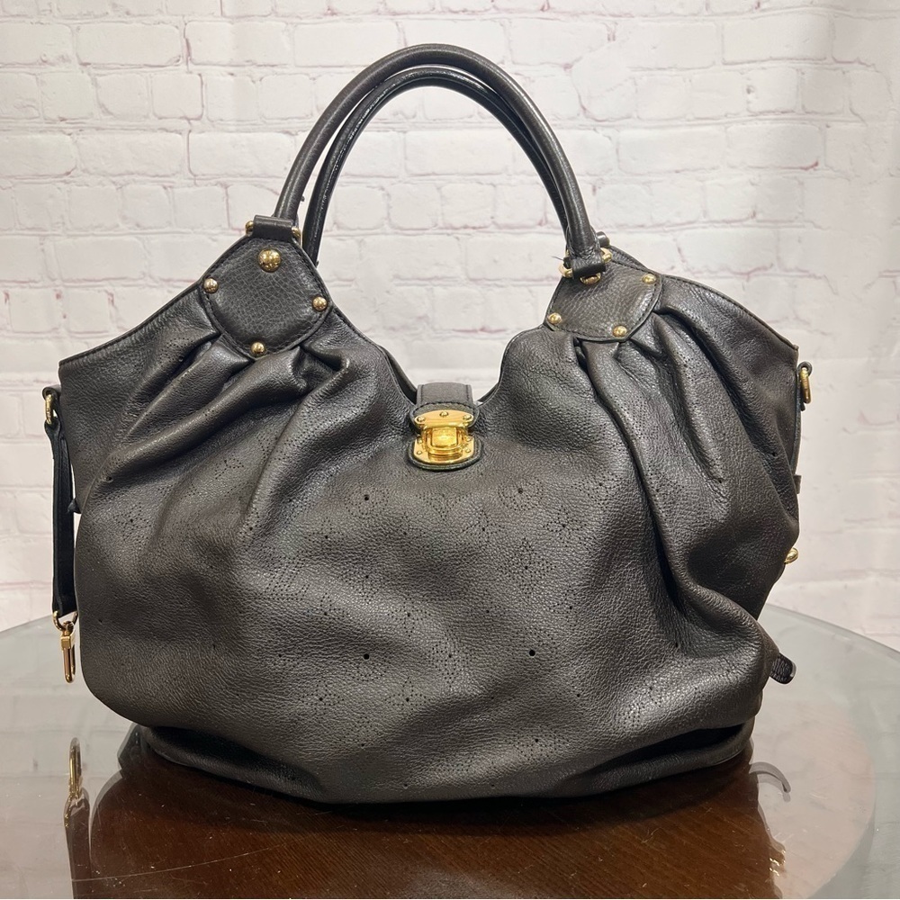 LOUIS VUITTON Perforated Mahina Leather investment bag in color Chocolat. EUC - Picture 5 of 16